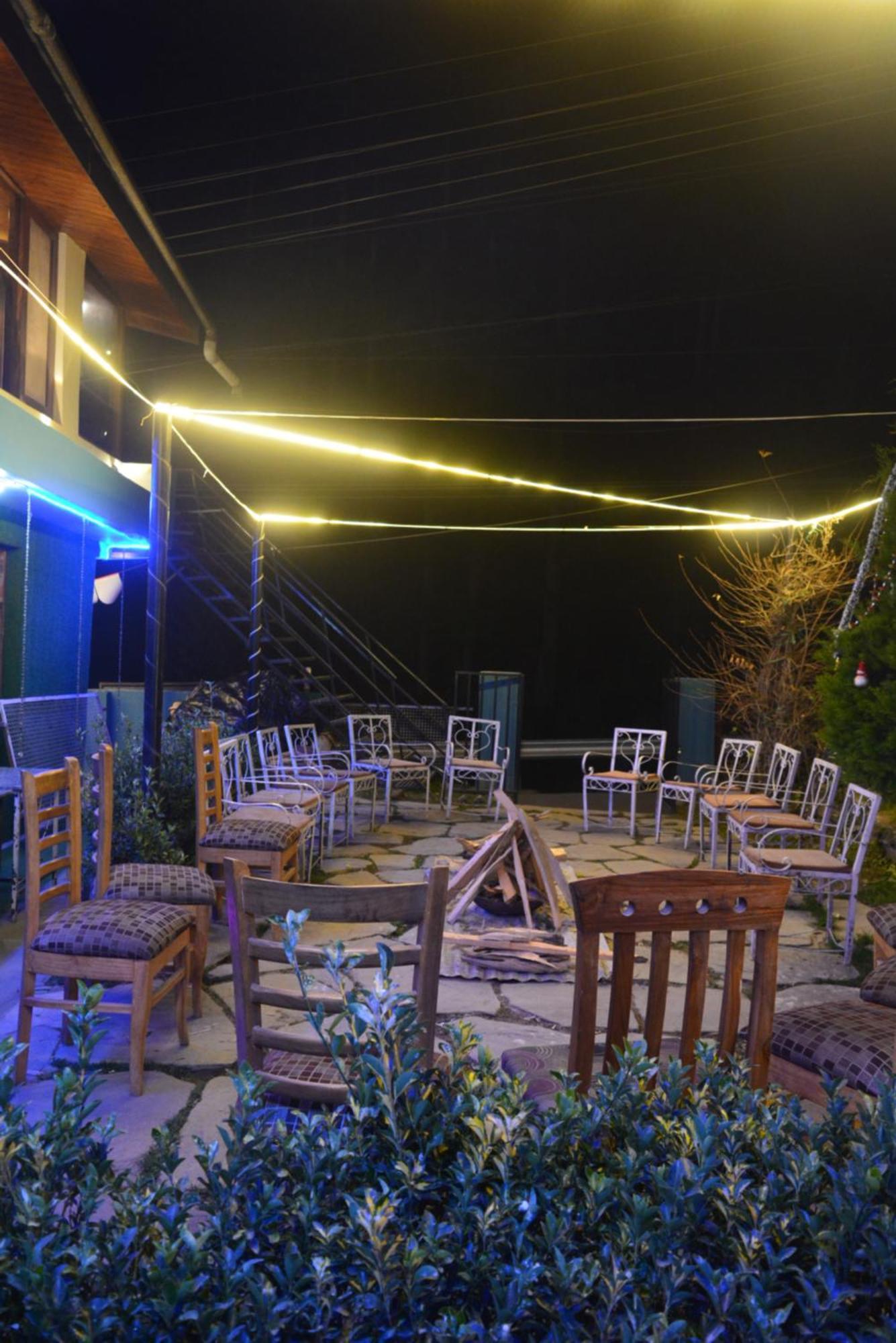 The Neelgiris Hotel Manali  Exterior photo