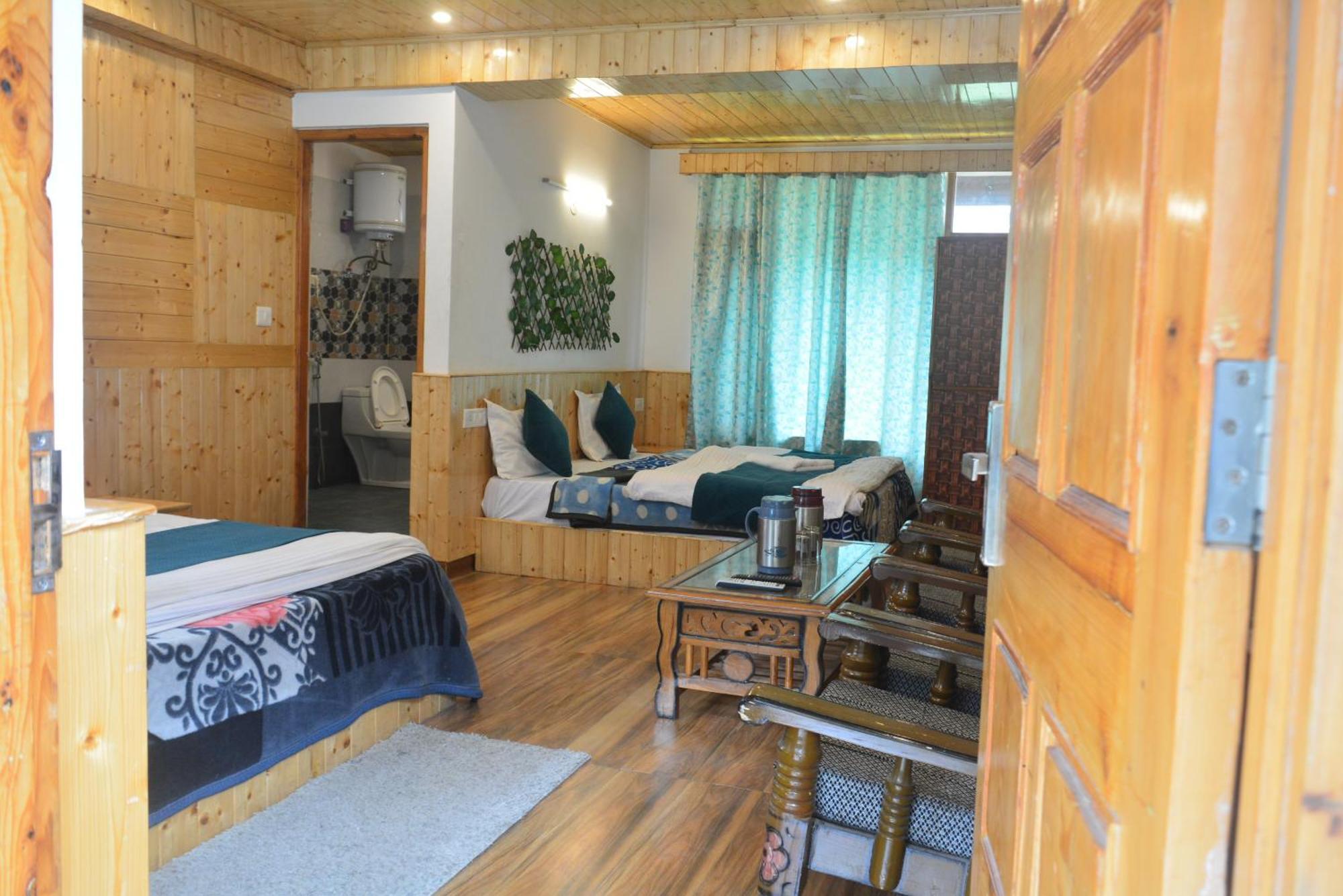 The Neelgiris Hotel Manali  Exterior photo